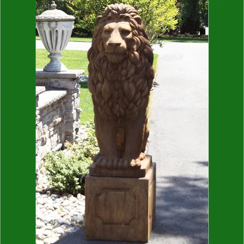 Massarelli, Grandessa Lion and Pedestal
