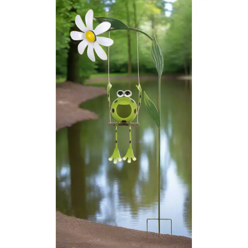 Swinging Frog Solar Stake