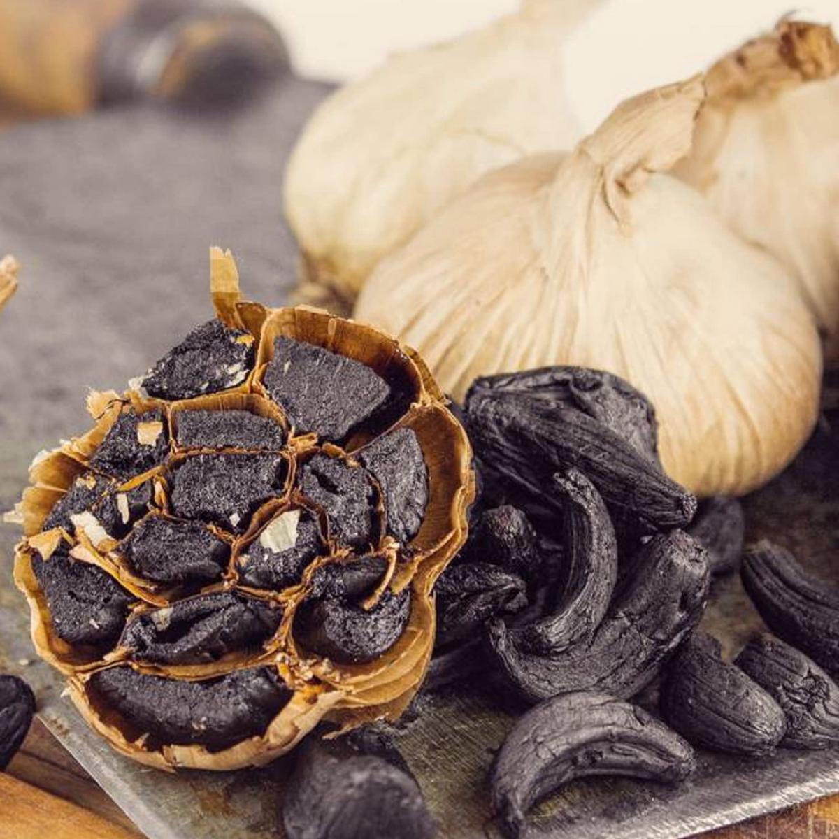 Black Orange Garlic Seeds for Planting Heirloom Non-GMO High Germination Organic Garden Seeds